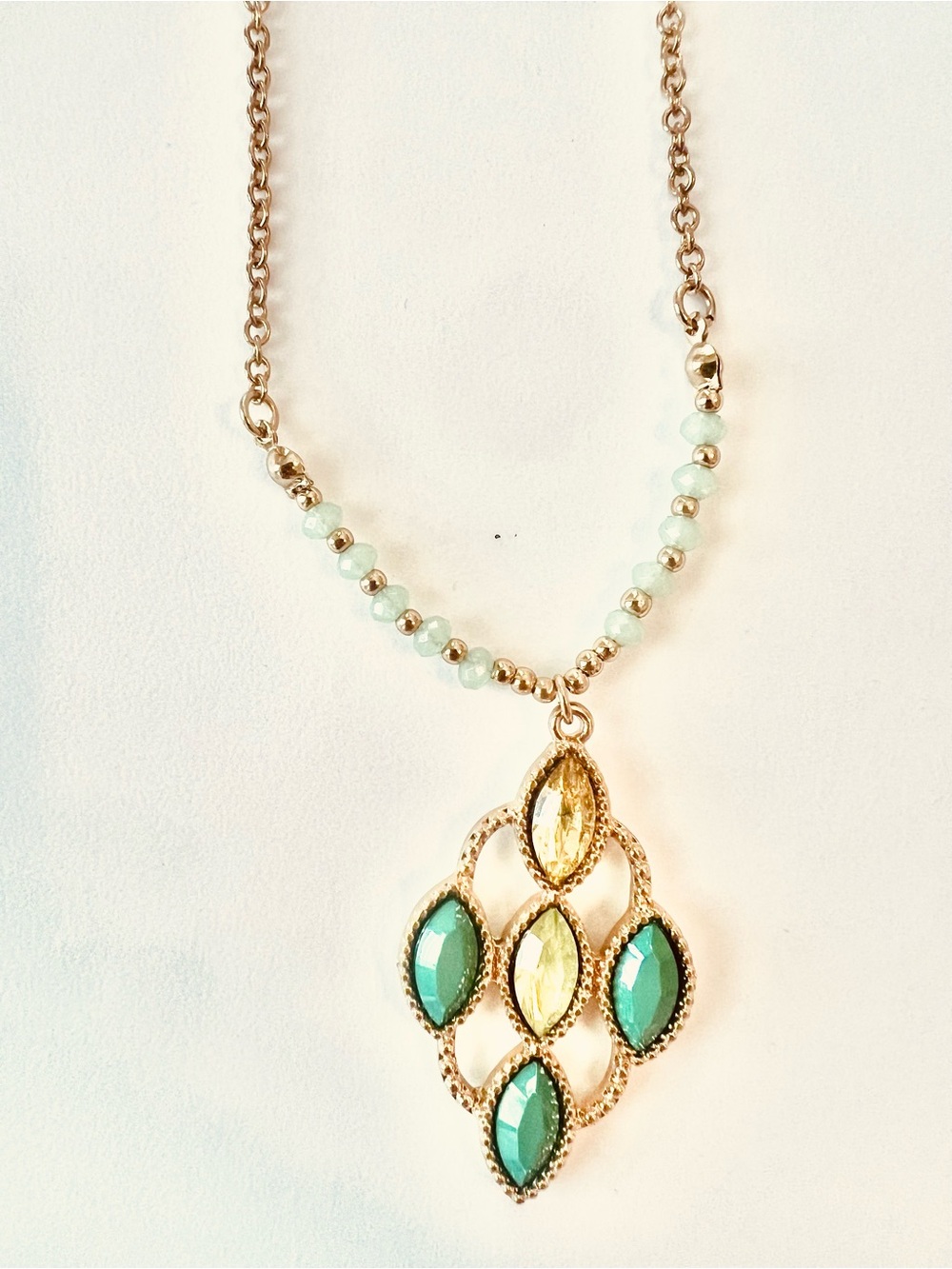 NWT STONY stylish, "boho chic" statement piece 25-30”